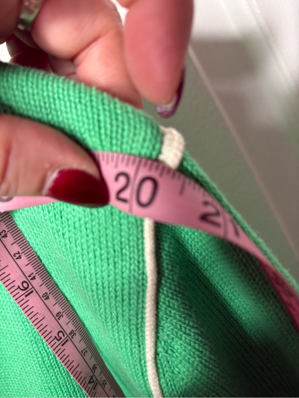 Cabi Wallis Cropped Cardigan Julep Green - Picture 12 of 13